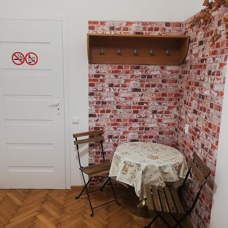 Lorf Hostel&Apartments Krakow Exterior photo